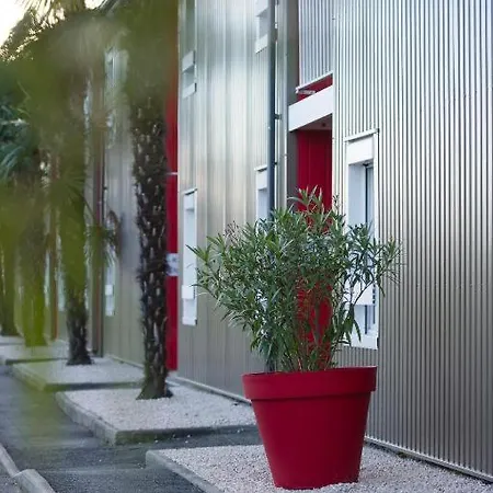 Fasthotel Pau - 2* Lescar