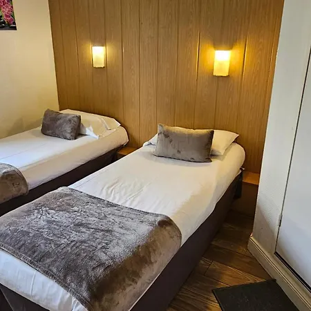 Hotel Fasthotel Pau - Lescar