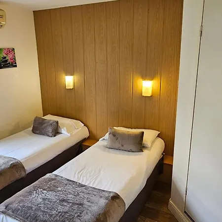 Hotel Fasthotel Pau -