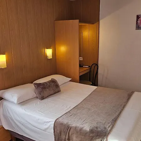 Hotel Brit Essentiel Pau