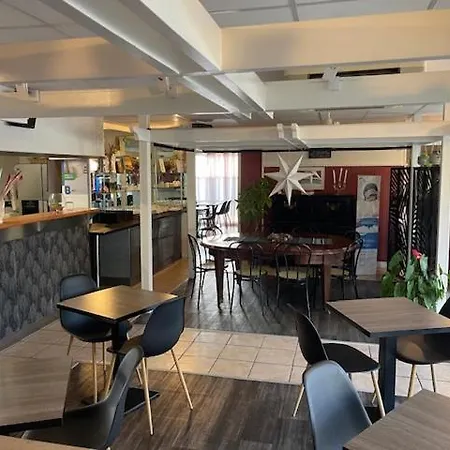 Fasthotel Pau - Lescar