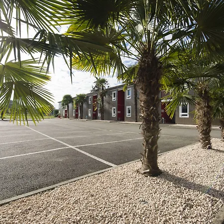 Brit Essentiel Pau Hotel