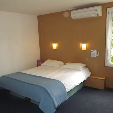 Hotel Brit Essentiel Pau Lescar