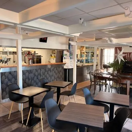 Hotel Brit Essentiel Pau