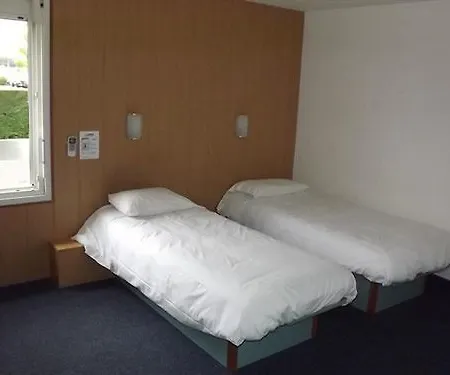 Brit Essentiel Pau Hotel