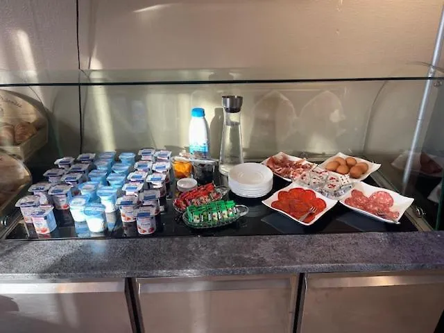 Brit Essentiel Pau Hotel Lescar