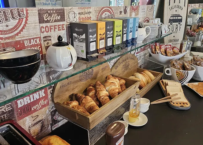 Brit Essentiel Pau 2*