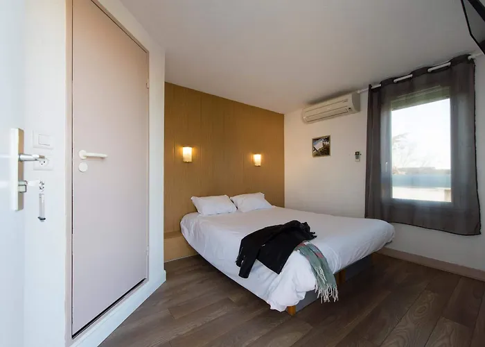 Brit Essentiel Pau Hotel Lescar