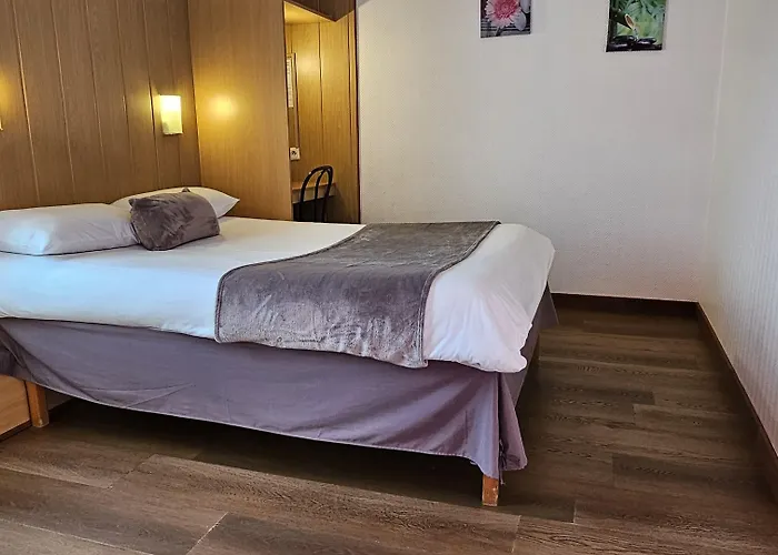 Hotel Brit Essentiel Pau