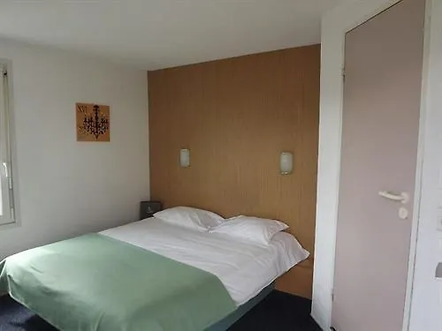 Hotel Brit Essentiel Pau Lescar